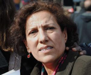 Radhia Nasraoui Radhia Nasraoui