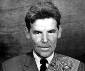 Rashid Nezhmetdinov Rashid Nezhmetdinov