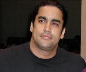 Ray González Ray González