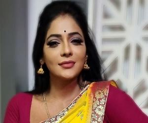 Reshma Pasupuleti Reshma Pasupuleti