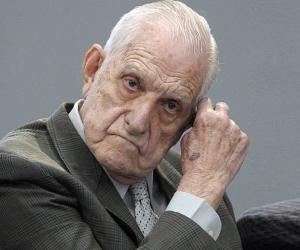 Reynaldo Bignone Reynaldo Bignone