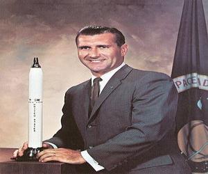 Richard F. Gordon, Jr. Richard F. Gordon, Jr.