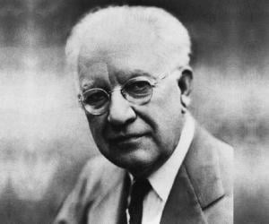 Robert E. Park Robert E. Park