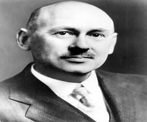 Robert H. Goddard Robert H. Goddard