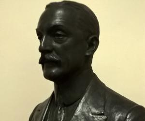 Robert Hadfield Robert Hadfield