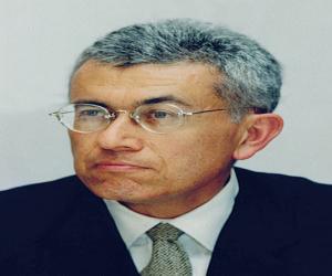 Roberto Mangabeira Unger Roberto Mangabeira Unger