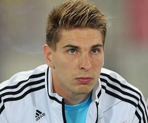 Ron-Robert Zieler Ron-Robert Zieler