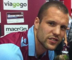 Ron Vlaar Ron Vlaar