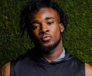 Ronald Jones II Ronald Jones II