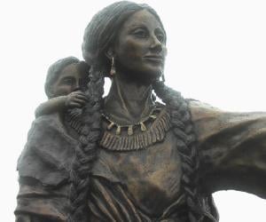 sacagawea her biography baby famous native childhood historythings americans who name 1900s ten 1600 clark lewis achievements timeline thefamouspeople profiles