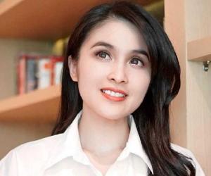 Sandra Dewi Sandra Dewi