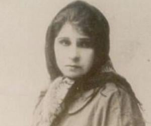 Sara Adler Sara Adler