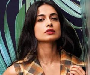 Sarah-Jane Dias Sarah-Jane Dias