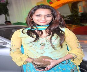 Shweta Pandit Shweta Pandit