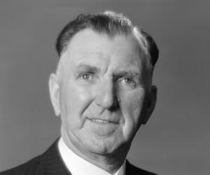Sidney Holland Sidney Holland