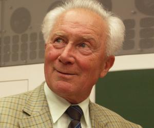 Sigmund Jähn Sigmund Jähn