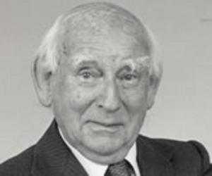 Hans Singer Hans Singer