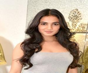 Sonal Chauhan Sonal Chauhan