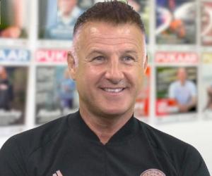 Steve Walsh Steve Walsh