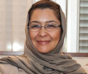 Suraya Dalil Suraya Dalil