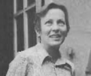 Suzanne Dechevaux-Dumesnil Suzanne Dechevaux-Dumesnil