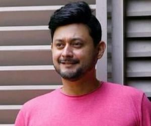 Swwapnil Joshi Swwapnil Joshi