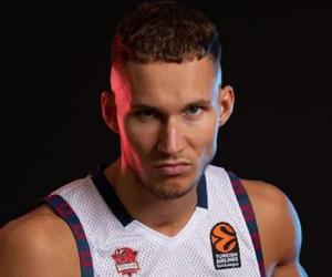 Tadas Sedekerskis Tadas Sedekerskis