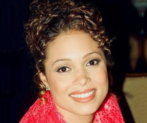 Tamia Tamia