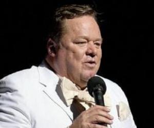 Ted Robbins Ted Robbins