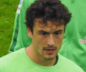 Thomas Delaney Thomas Delaney