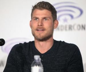 Travis Van Winkle Travis Van Winkle