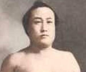 Tsunenohana Kan'ichi Tsunenohana Kan'ichi