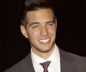 Vadhir Derbez Vadhir Derbez