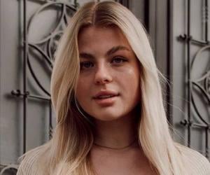 VallixPauline VallixPauline