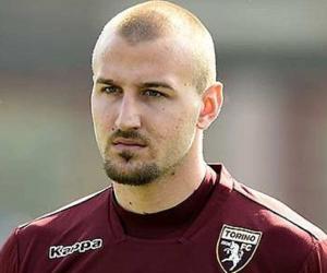 Vanja Milinković-Savić Vanja Milinković-Savić