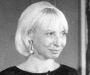 Vera Oelschlegel Vera Oelschlegel
