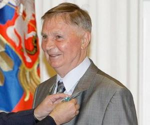 Viktor Tikhonov Viktor Tikhonov