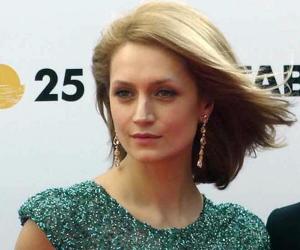 Viktoriya Isakova Viktoriya Isakova