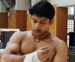 Vivek Mishra Vivek Mishra