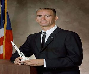 Walter Cunningham Walter Cunningham