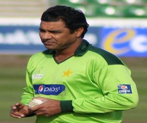 Waqar Younis Waqar Younis
