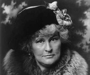 Winifred Bonfils Winifred Bonfils
