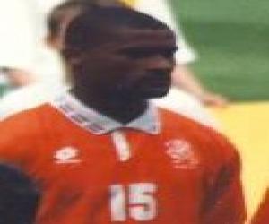 Winston Bogarde Winston Bogarde
