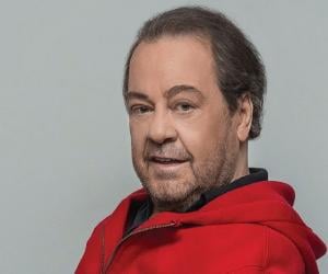 Yiannis Parios Yiannis Parios
