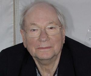 Yoram Kaniuk Yoram Kaniuk