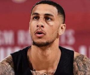 Zach Auguste Zach Auguste