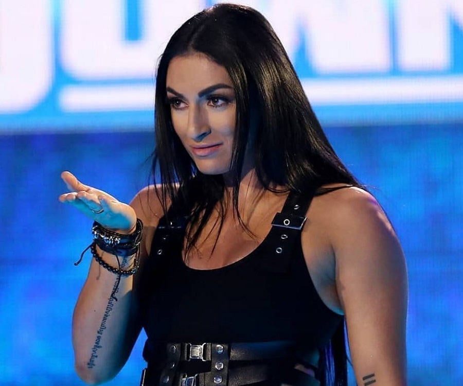 Sonya Deville