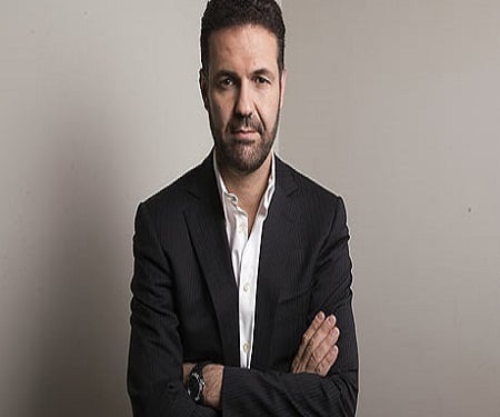 khaled hosseini biography