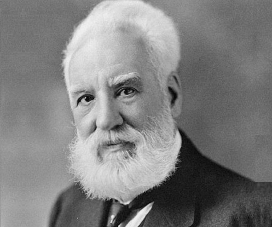 graham bell biography in english