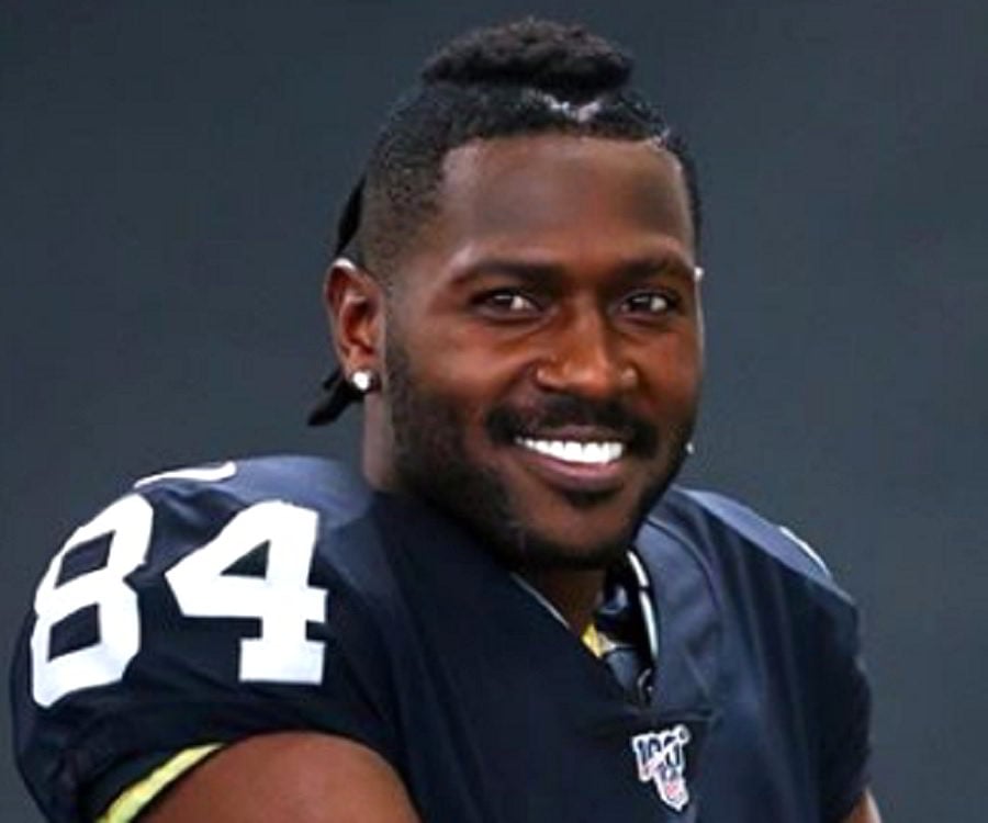 Antonio Brown Biography Facts Childhood Family Life Achievements Of American Football Player [ 750 x 900 Pixel ]